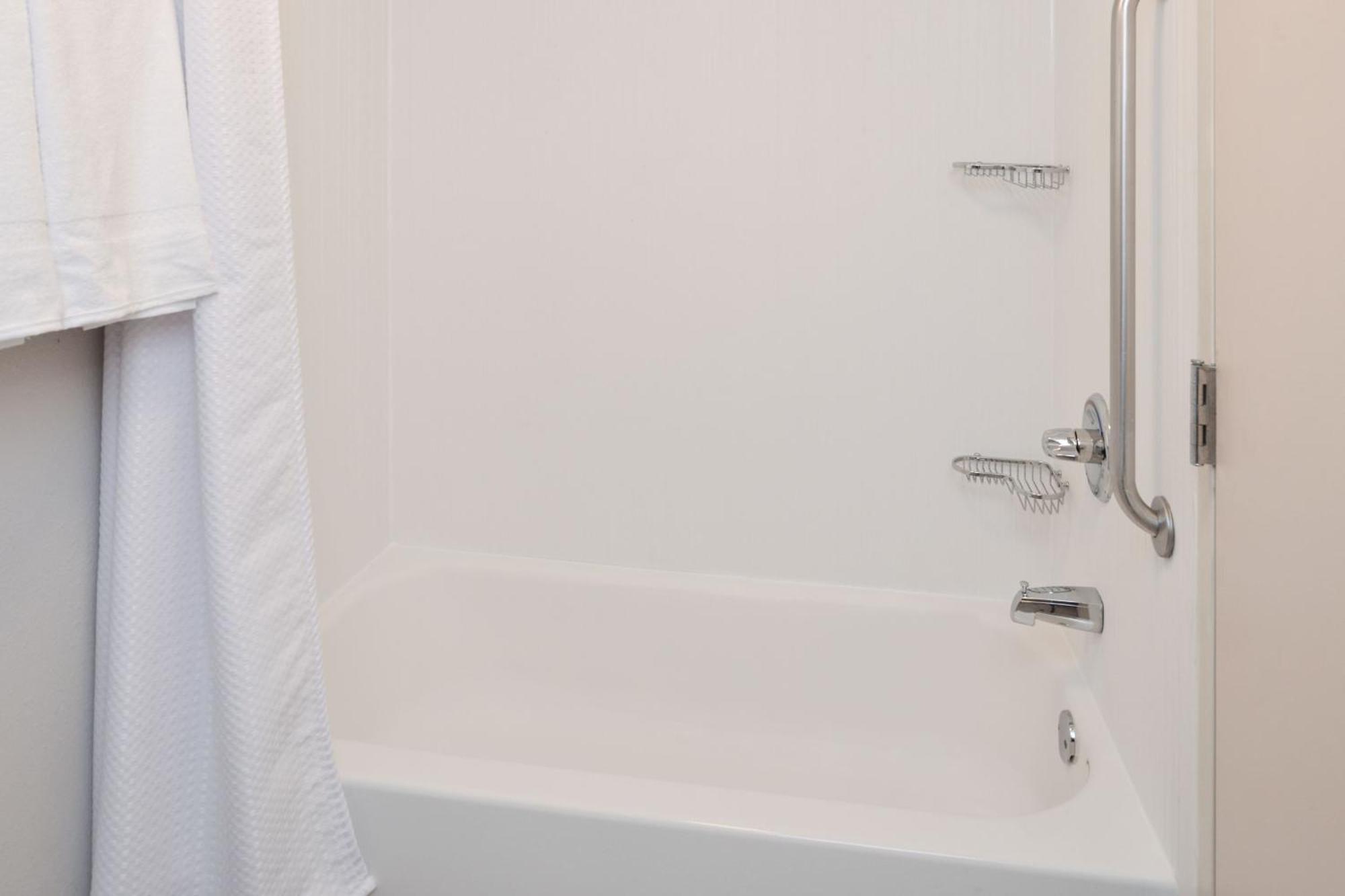 Courtyard By Marriott Columbus Гроув Сити Екстериор снимка