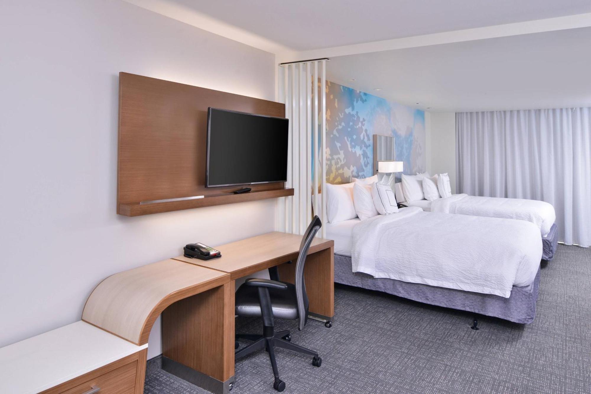 Courtyard By Marriott Columbus Гроув Сити Екстериор снимка