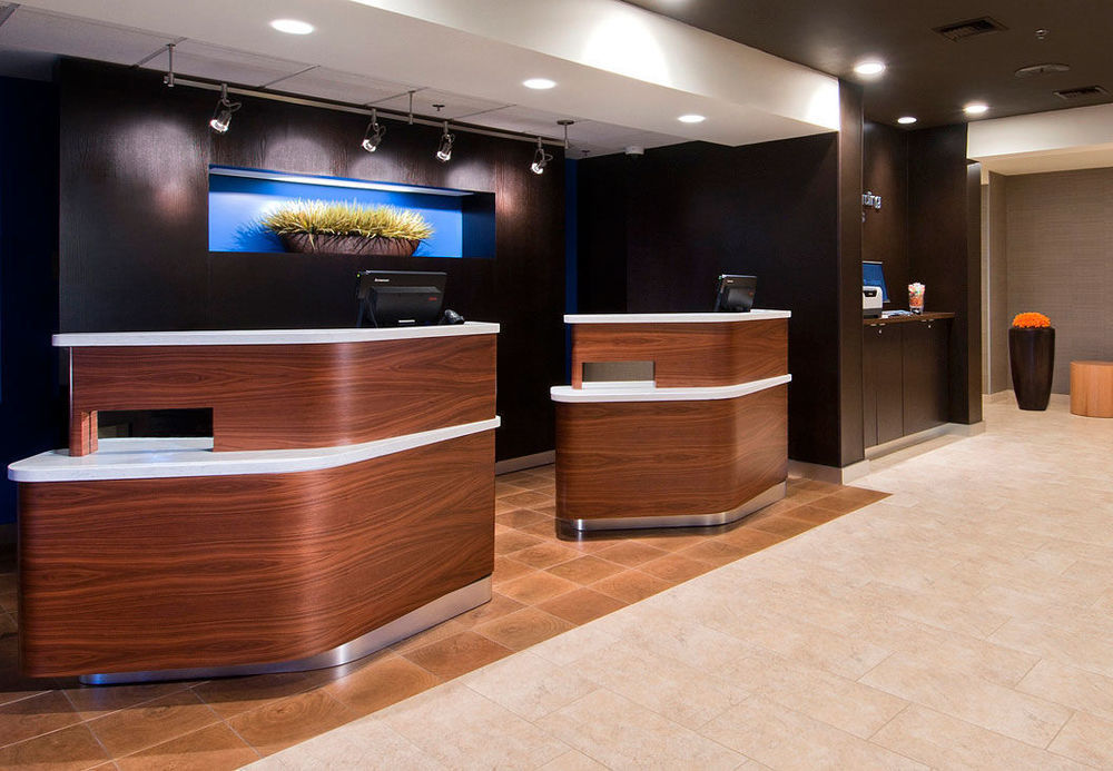 Courtyard By Marriott Columbus Гроув Сити Екстериор снимка